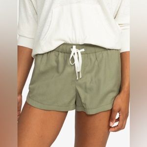 New Impossible Love Elastic Waist Shorts Roxy Small